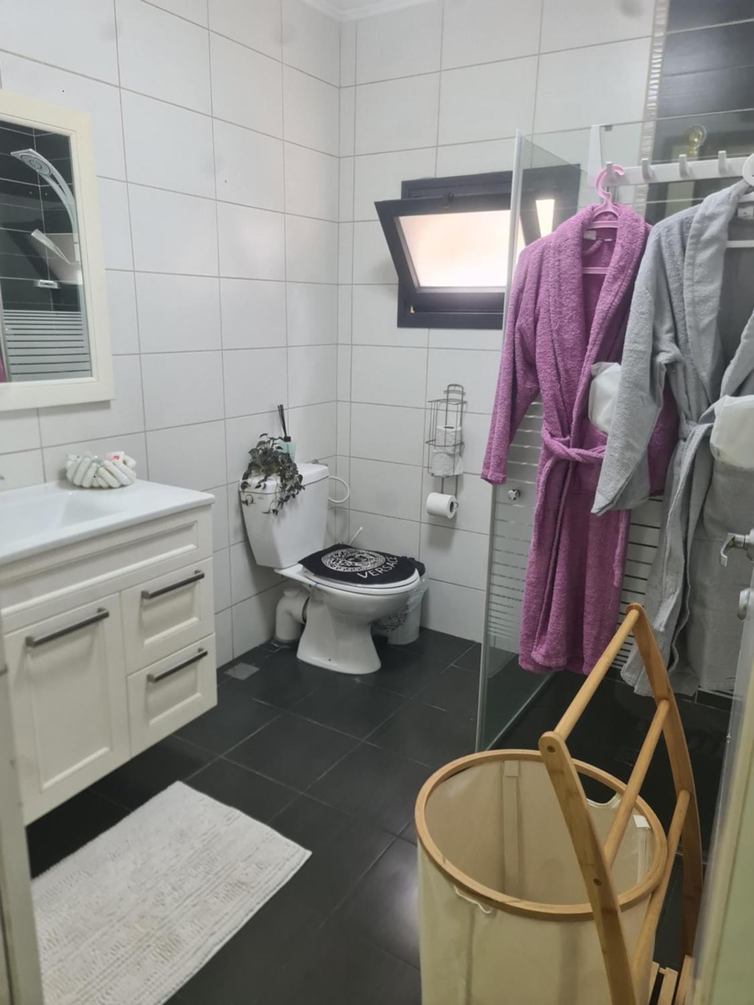 Ronit'S Place Apartment Qiryat Shemona Room photo